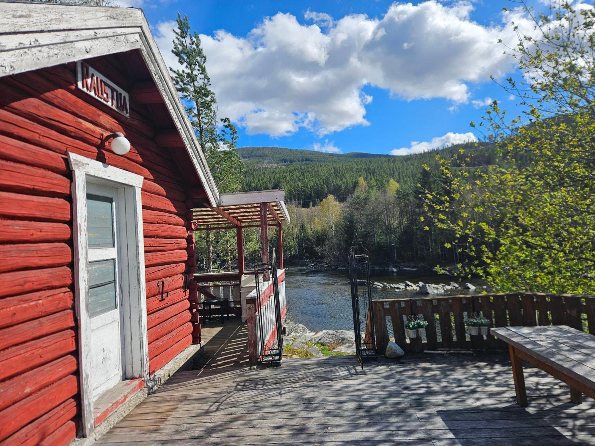 Holiday Raustua Cabin Gol Luaran gambar